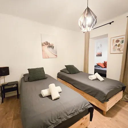 Apartman 67m2, Vieille-ville, 9min A Pied Du Palais Cannes